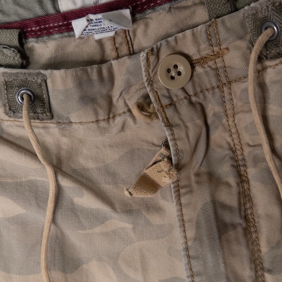 GAP Shorts Mens 34 11" Cargo Desert Camouflage Paratrooper Fatigue Military Y2K - Picture 4 of 13